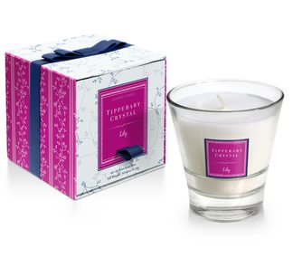 Lily Filled Tumbler Glass